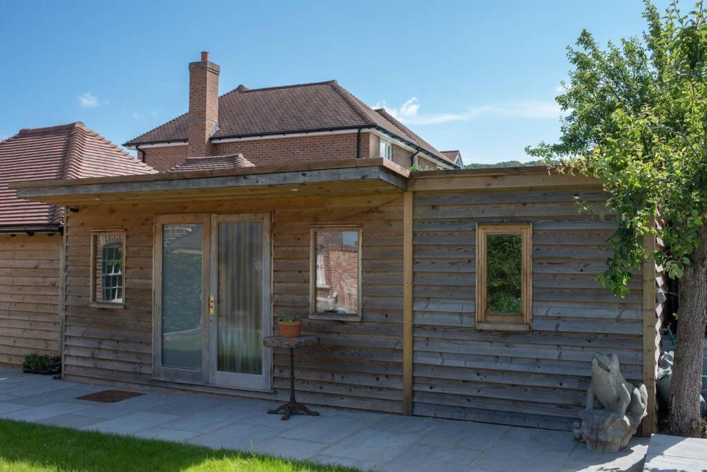 Frogs Bottom Retreat Faversham & Canterbury, Kent ภายนอก รูปภาพ